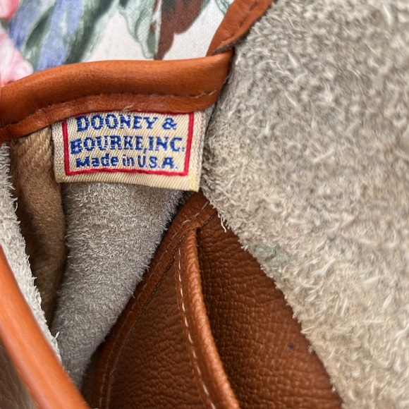 🦆 Dooney and Bourke Calvary bag- Vintage - Picture 8 of 12
